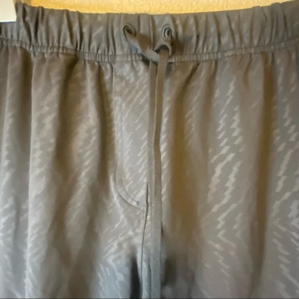 lululemon athletica lululemon black